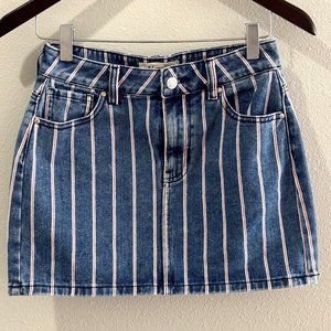 PacSun Mini Skirt with Red White & Blue Stripes Denim (Y2K) Size 23